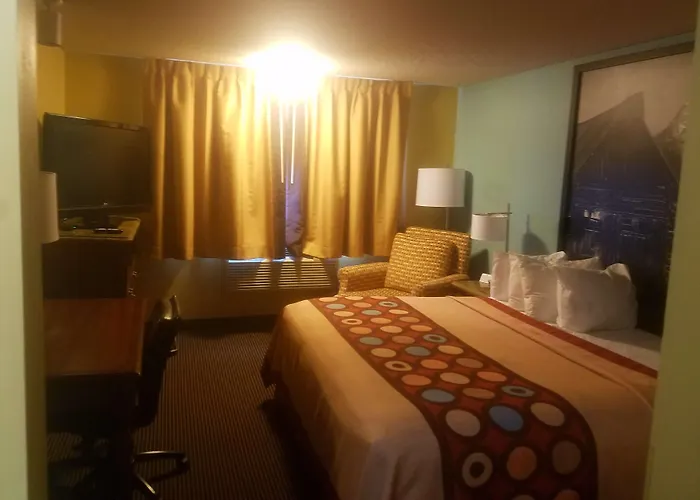 Super 8 By Wyndham Casper East/evansville Evansville