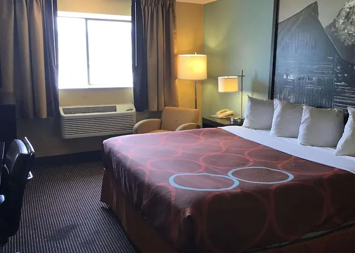 Super 8 By Wyndham Casper East/evansville Lodge