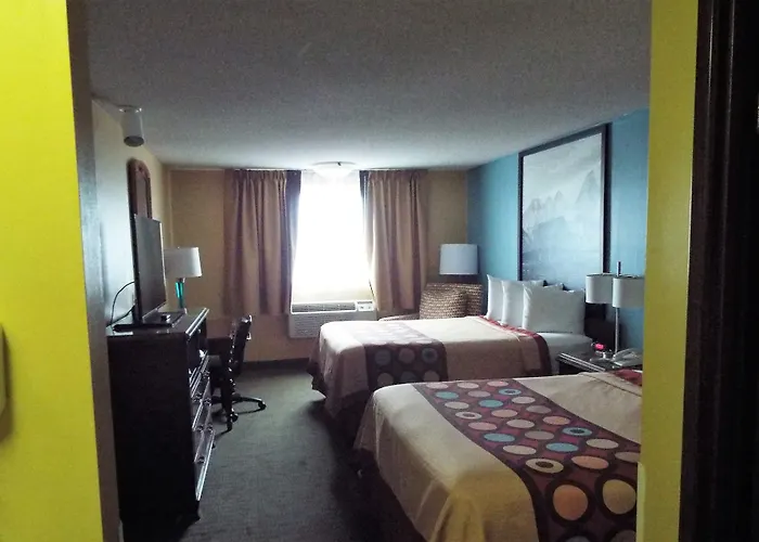 Super 8 By Wyndham Casper East/evansville Evansville
