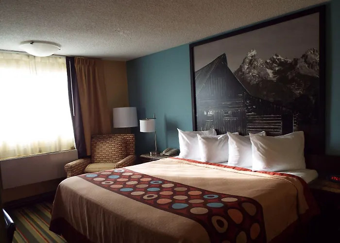 Super 8 By Wyndham Casper East/evansville Lodge Evansville