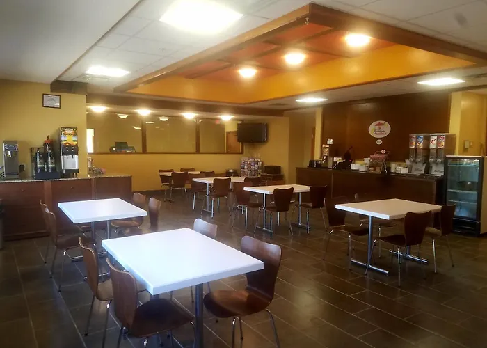 Super 8 By Wyndham Casper East/evansville
