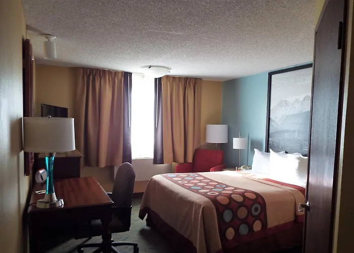 Lodge Super 8 By Wyndham Casper East/evansville Evansville